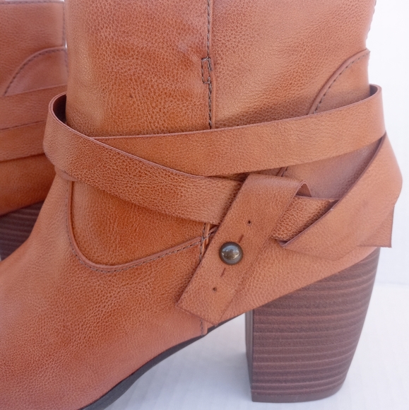 American Eagle Faryl Robin Strappy Boots - Picture 3 of 6